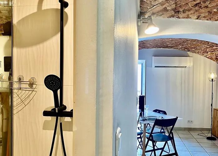 Centre * باستيا